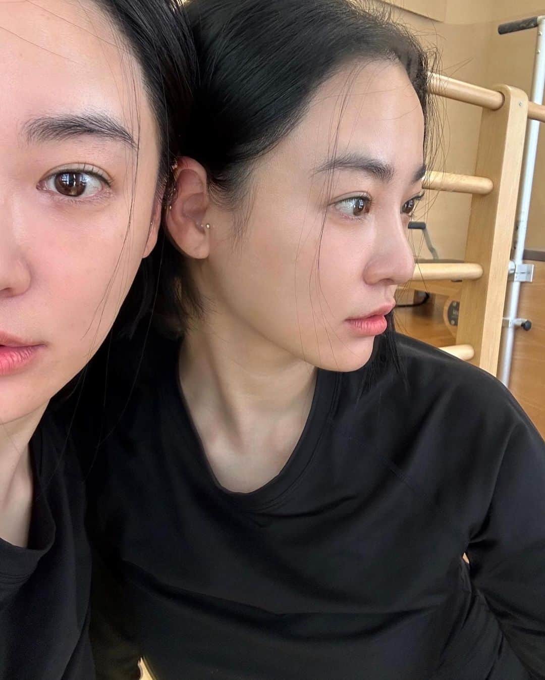 ジュヨン のインスタグラム：「열심히 해보렵니다!   With @basipilates_cheongdam  #청담필라테스 ❤️‍🔥  Let’s goooo! 🖤」