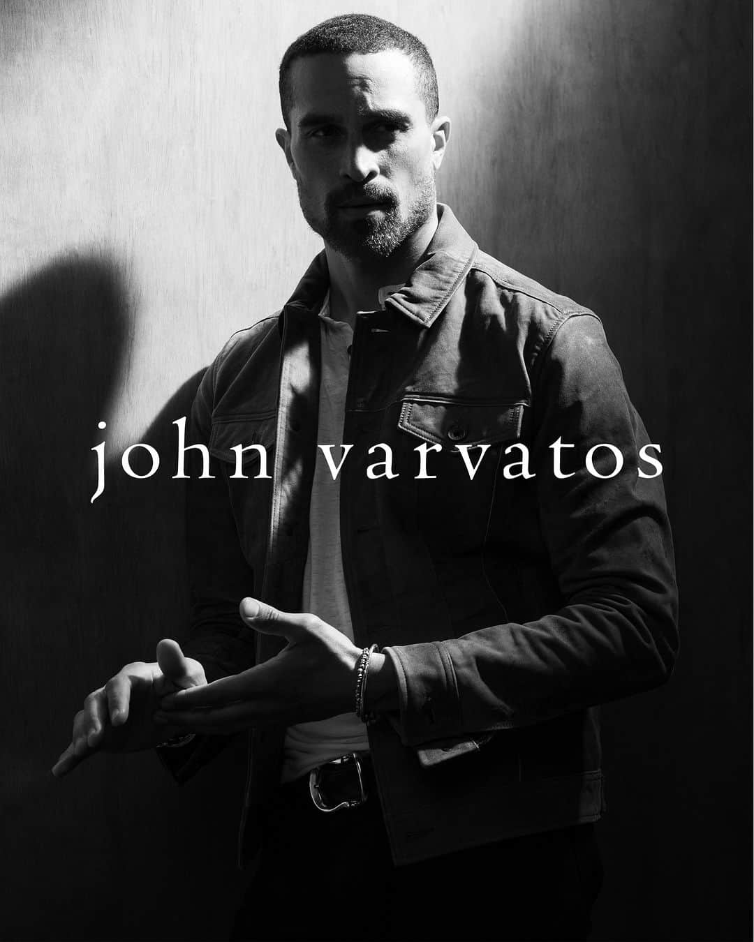 ジョンバルベイトスさんのインスタグラム写真 - (ジョンバルベイトスInstagram)「JV Essentials.」4月17日 23時22分 - johnvarvatos