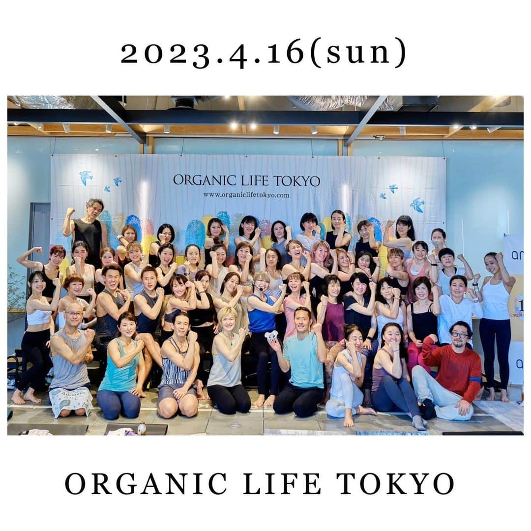 宮城由香さんのインスタグラム写真 - (宮城由香Instagram)「.    2023.4.16(sun) ORGANIC LIFE TOKYO　 登壇いたしました！ ⁡ ご参加いただきました皆様、ありがとうございました🙏🏻💕 ⁡ ⁡ 10周年の記念すべきOLTは4.14(fri)〜16(sun) WITH HARAJUKUで開催されました。 私は、登壇4年目となり 最初の2年はオンライン。昨年はリアル開催！ そして今年は任意マスクで、ほぼコロナ禍前と同じ状況！！ ⁡ やはり、皆さんのお顔が見えるってそれだけで ニコニコ☺︎です！！ ⁡ 私は16日(日) 11：15−12：15 『身体との繋がりを深めるPower Yoga』 を行いました。 ⁡ 満員御礼🙏🏻✨ ありがたすぎます！！！ ⁡ クラスには @healogy.jp さんが協賛に入ってくださり、みなさんにCBDオイルを塗らせていただきました☺︎ アロマの香りでリラックス＆集中力UPの中でクラスを行いました💪🏻 ⁡ ⁡ 身体の使い方を自分で触りながらや アーサナに入ってから敢えて緩め、押す力を感じてもらったり あえてミスアライメントと調整した後の身体の違いを感じてもらったり 使う筋肉を先に違う動きで意識し感覚を深めてから、それを使ってアーサナに入ったり ⁡ 色々なアプローチをギュッと詰めてみました。 ⁡ チャレンジからのチャレンジも用意したら、ほとんどの方がチャレンジ！！！ さすがでしたっ💪🏻✨ ⁡ お尻がーー😱とか言いつつ🤭 ⁡ 皆さんニッコニコで汗かいて マスクがない分、その笑顔も熱気も全力で伝わって 最高に炸裂していました〜！！！ ⁡ ⁡ ご参加いただきました皆様 ありがとうございました！！ ⁡ ⁡ 共にあの時間を楽しんでいただき本当に感謝いたします🤗 ⁡ ⁡ また、今回は @studiogod の仲間！ @yumayoga07 ちゃんと @yu_ishigami._ ちゃんがアシスタントに入ってくれました。  studio GODで素晴らしいクラスをしている 自分の伝えたいヨガを全力で伝えている熱い先生達です！ そんな2人が会場の準備からクラスサポートまで、2人がいたから安心してクラスができました。 ⁡ こんな素敵な仲間がいて、本当に誇らしいです❤️ サポートありがとう😌💕  ⁡ ⁡ そして、 @organiclifetokyo 事務局・スタッフの皆様 昨年から準備し、事前の連絡やクラスの運営サポート、本当にありがとうございました！ "つなげる渋谷YOGA"ではstudio GODを紹介していただき感謝いたします🙏🏻✨ ⁡ とっても楽しい3日間でした！！ ⁡ ⁡ ⁡ ⁡ ⁡ ⁡ 載せたい写真がたくさんあるのでまた投稿しよっかな☺︎   集合写真欲しい方はDMいただければ送りまーす！！  ⁡ ⁡ wear； 私 leggings @to_unitedarrows_official  tops @rhythmandbalance_official   YUMA&YU leggings&tops @rhythmandbalance_official   #organiclifetokyo #olt #宮城由香 #yukamiyagi #yukayoga #yogaphoto  #パワーヨガ #ヨガレッスン #ヨガイベント #ヨガインストラクター #ヨガ  #photby旦那 ⁡」4月17日 23時22分 - yuka__miyagi