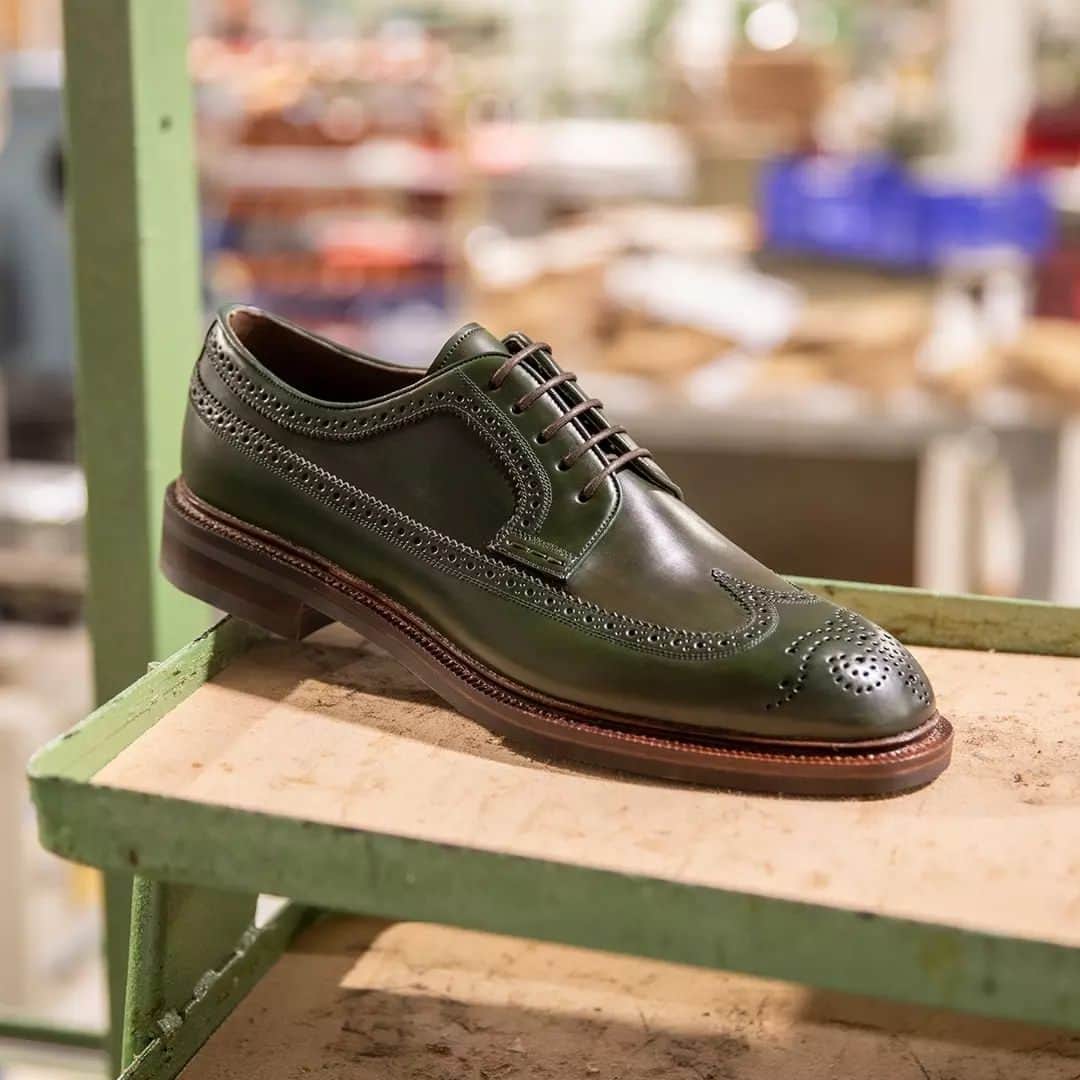 のインスタグラム：「Custom Blucher | Last Chance to customize yours!  20% discount on custom shoes  Create a shoe that is unique to you during one of our most anticipated events - Custom Weekend.  Valid from the 12th to the 18th of April, customize your shoes without the surcharge.  #carmina #carminashoemaker #customweekend #menstyle #カルミナ #blucher #ootd #leathershoes #premiumshoes #artisan #dapper #handcrafted #luxuryfootwear #shoes #customshoes #ootdshoes #handmadeshoes  #mensshoes #mensstyle #menstyle #custom #custommade #customshoe #personalizedshoes」