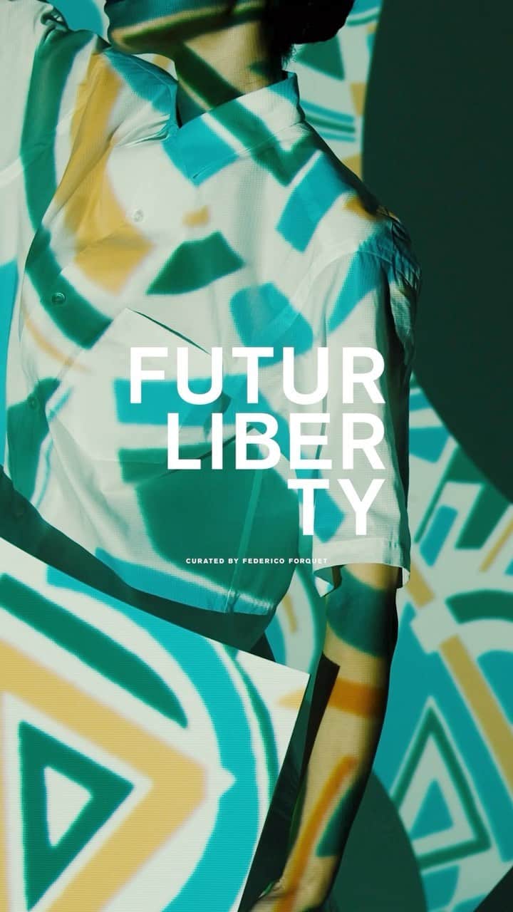 のインスタグラム：「In anticipation of our 150th Anniversary (yes, really), Liberty is celebrating this epic milestone with a new collection curated in collaboration with renowned couturier and interior designer, Federico Forquet  Follow the link to be the first to shop   #LibertyFabrics #InteriorInspiration #FuturLiberty」