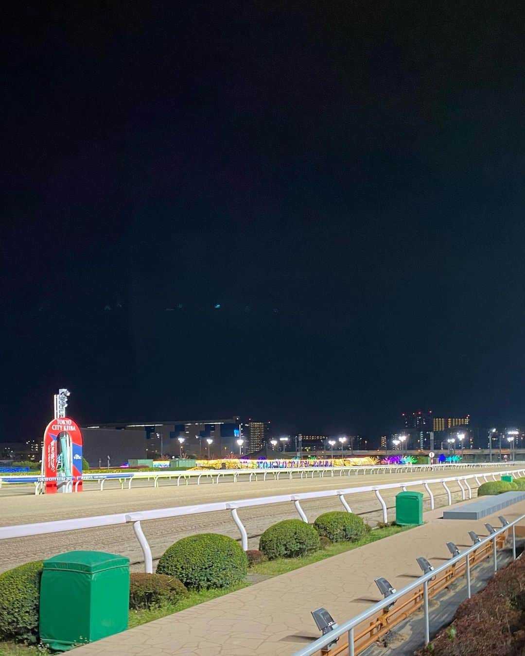 芦崎愛さんのインスタグラム写真 - (芦崎愛Instagram)「.  This is my 10th year🫢  #tck #競馬  レース体系の変更や新イメージキャラクターのおふたり、 新CMなども発表されました。  いろいろ変わっていくのは寂しくもあり、でもきっとまた新たな感動が待っているんだろうなぁと感じています🏇✨  2023年度も TCKをお楽しみください！」4月17日 18時25分 - mana_ashizaki