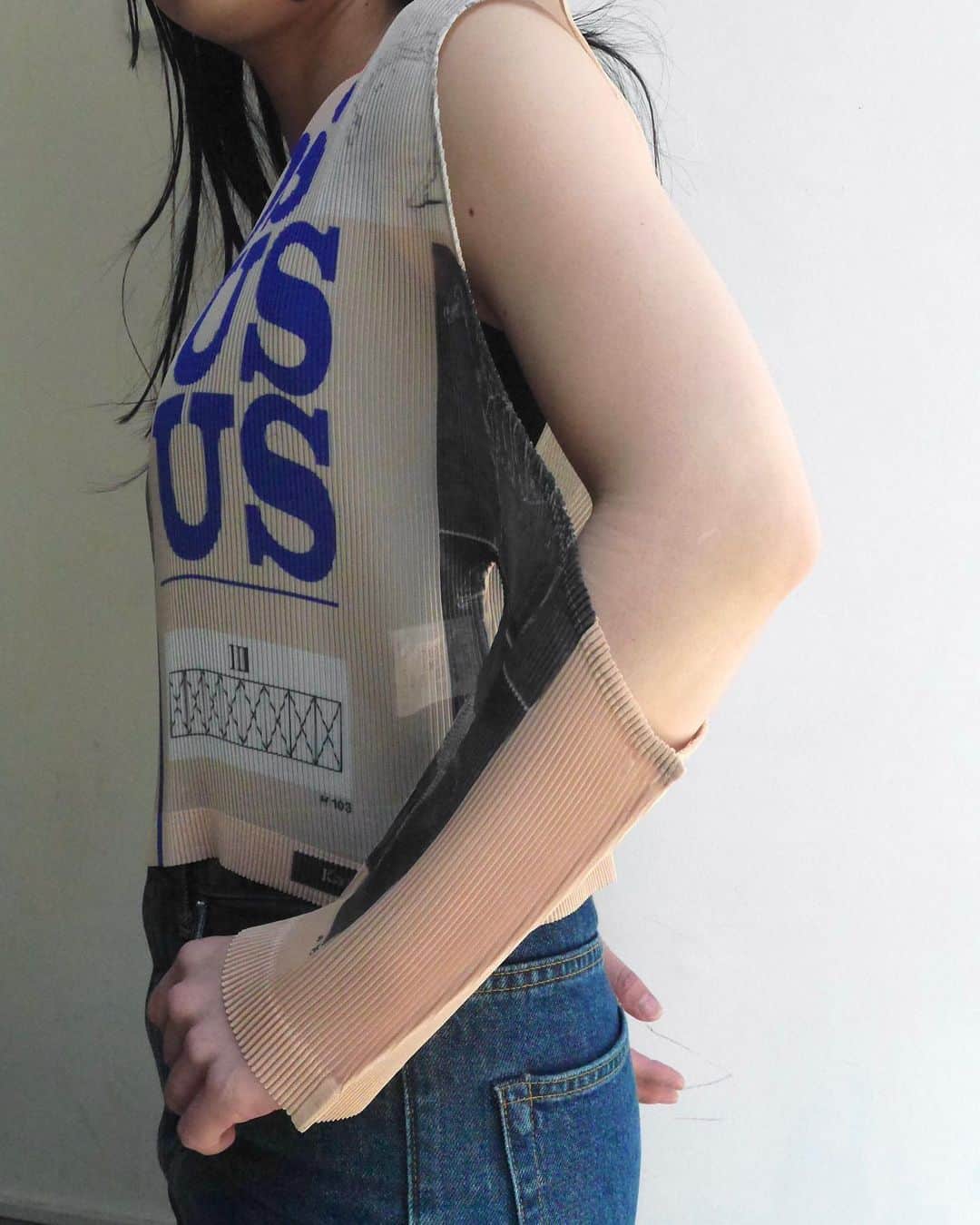 MIDWEST TOKYO WOMENのインスタグラム：「@yohei_ohno  Pleated graphic top Ⓜ️」