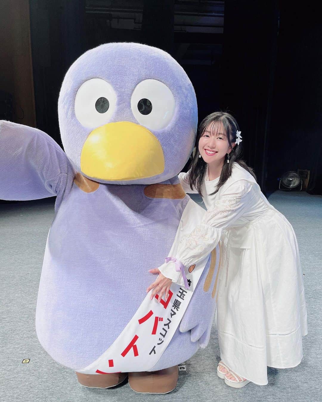 茅野愛衣のインスタグラム：「弱キャラ友崎くんFes!🌸  コロナ禍という事もあり、なかなかファンの方とお会い出来る機会が無く…キャストにとっても念願のイベントでした。 お客さんの笑顔と声援にパワーもらったよ😭ありがとうね！！ 2期も楽しんでもらえるように頑張る〜〜！！（茅）」