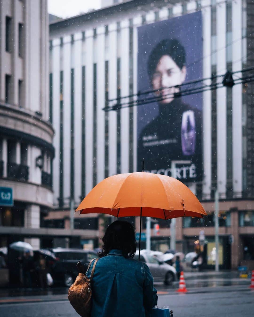 Takashi Yasuiさんのインスタグラム写真 - (Takashi YasuiInstagram)「☔ in Tokyo  #TakashiYasui #SPiCollective #filmic_streets #ASPfeatures #photocinematica #STREETGRAMMERS #street_storytelling #bcncollective #ifyouleave #sublimestreet #streetfinder #timeless_streets #MadeWithLightroom #worldviewmag #hellofrom #mediciism #reco_ig」4月17日 19時10分 - _tuck4