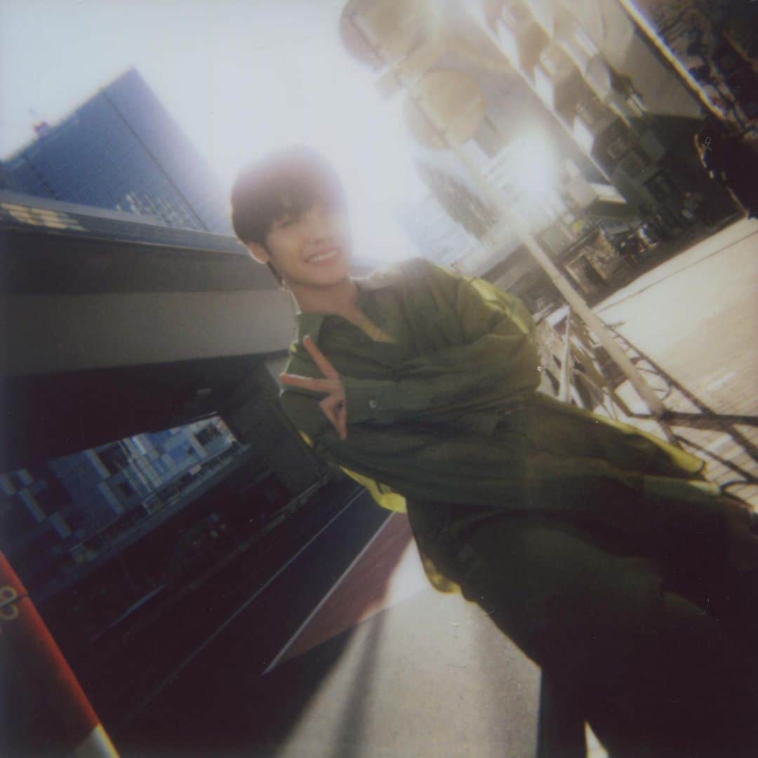 GUNOのインスタグラム：「Keep going 💚 📸 @rinne0421  #VIBES  #wangjyunhao  #BUGVEL #guno」