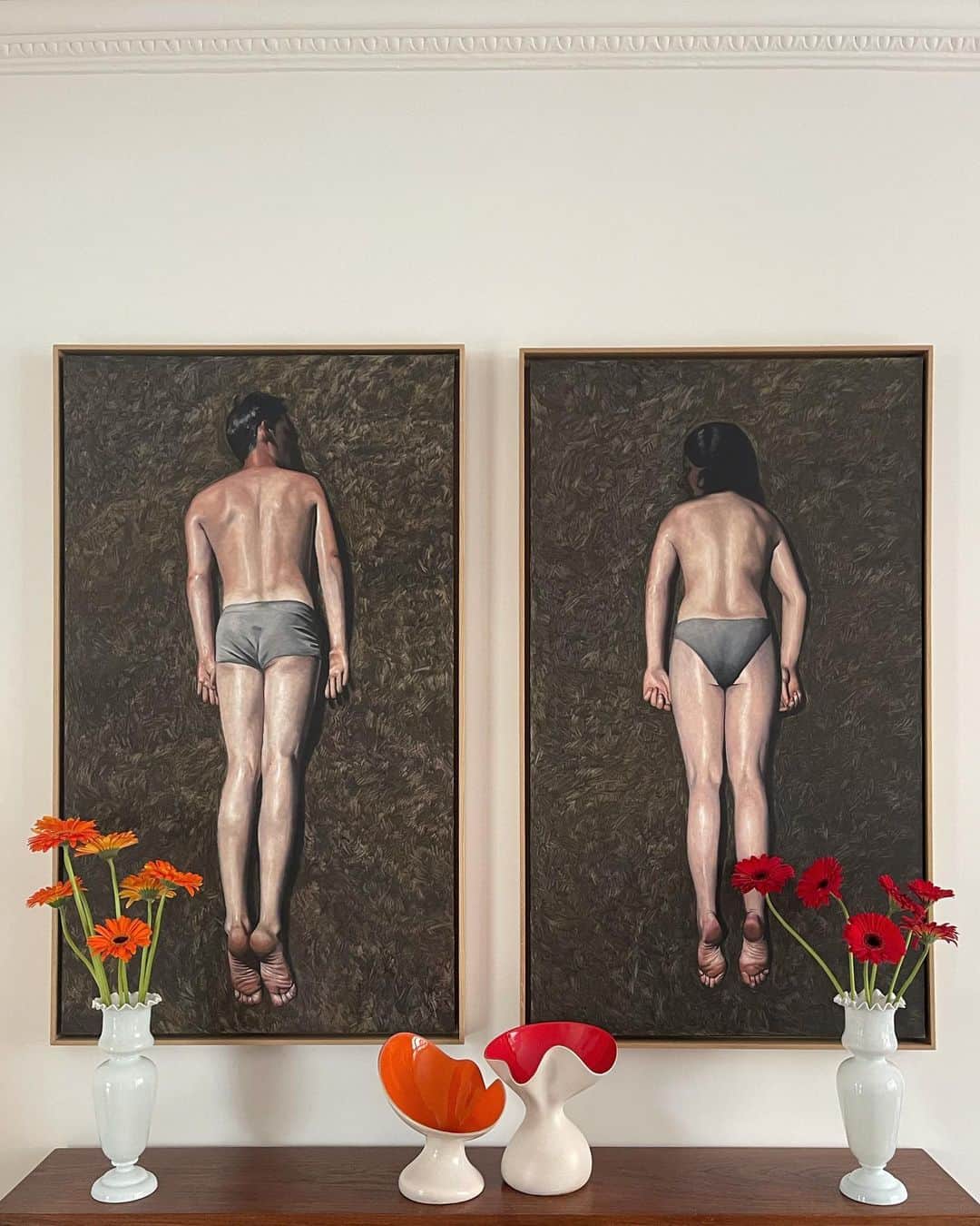 クリスヴァンアッシュのインスタグラム：「HOME  #francoismalingrey #polchambost #flowers  #krisvanassche #kris_van_assche」