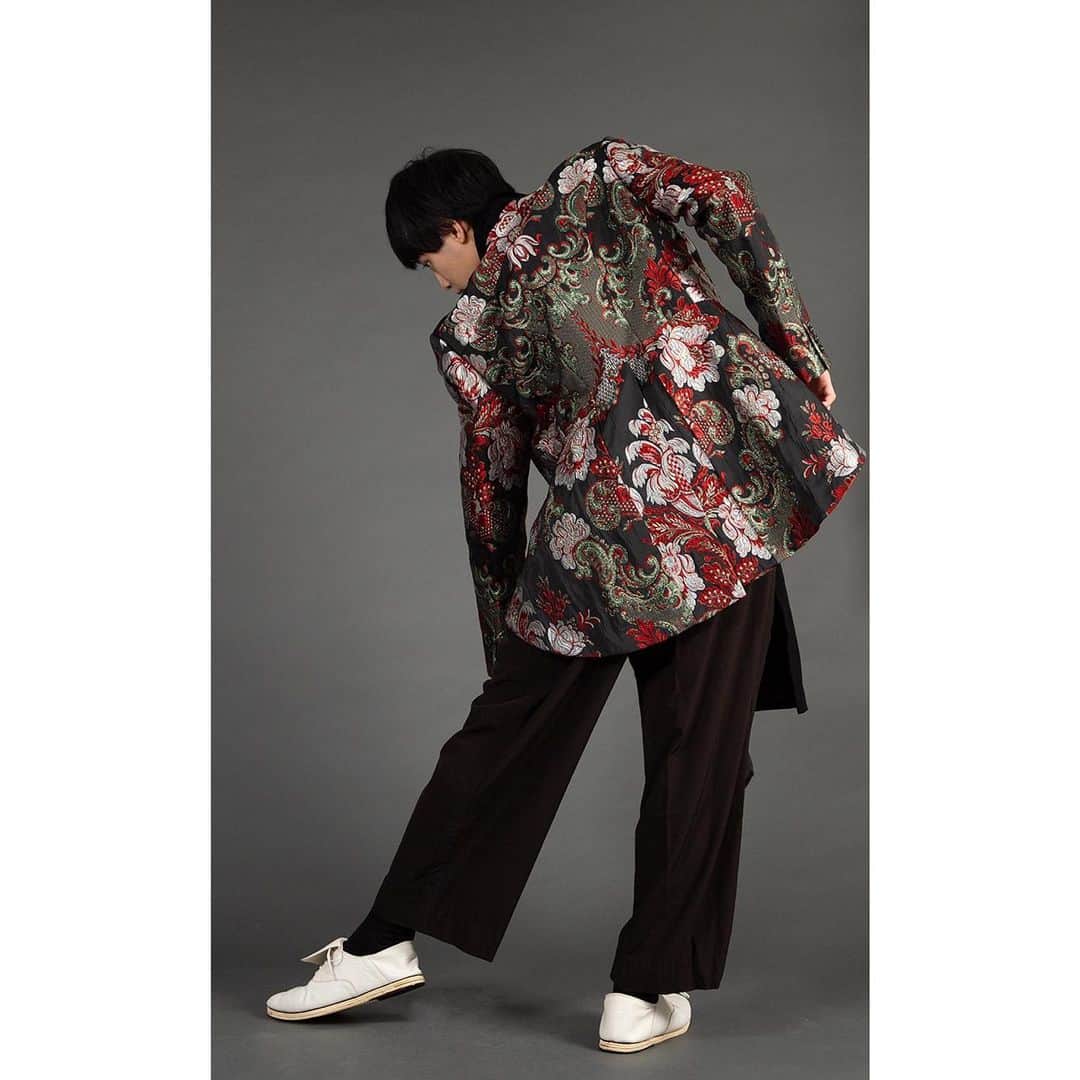 playfulさんのインスタグラム写真 - (playfulInstagram)「styling 【No.2135】  #commedesgarconshommeplus   https://www.playful-dc.com/p_styling/stylings/details2135.html  #コムデギャルソン  #ブラックコムデギャルソン  #川久保玲 #commedesgarconsshirt  #古着 #ユーズド #コムデギャルソンオム  #お洒落さんと繋がりたい #shooting #follow #fashion #playful #used #ootd #outfit  #styling #commedesgarçons #コムデギャルソンオムプリュス  #コムデギャルソンシャツ  #コムデギャルソンオムドゥ  #コムデギャルソン好きと繋がりたい」4月17日 19時24分 - playful_dc