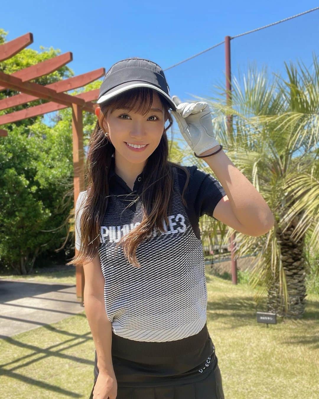 西村いちかさんのインスタグラム写真 - (西村いちかInstagram)「風速12m🥰 あがり3ホールがほんっっとに風強くてダブルパーとかしちゃったけど何故か後半の方がスコア良かった🏋🏽  お気に入りのベストとポロ着ていきました🫶 @1piu1uguale3_golf   今日は早く寝ようっと！  #ゴルフ女子  #ゴルフ男子 #西村いちか #ゴルフウェア #ゴルフコーデ #ゴルフウェアレディース #ゴルフ女子コーデ #ゴルフ好き #ゴルフ場 #館山カントリー #golfstagram #golfwear #골프 #골프스타그램 #골프패션 #골프웨어」4月17日 19時42分 - ichika_nishimura