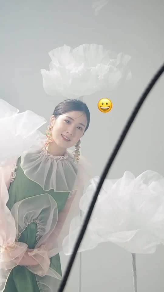 のインスタグラム：「🌷MV オフショットムービー公開🌷 😀😀😠😐☺️🙂😄 『#春に僕はなくなる』のMV撮影時のオフショットムービー🎥  . . #湯木慧」