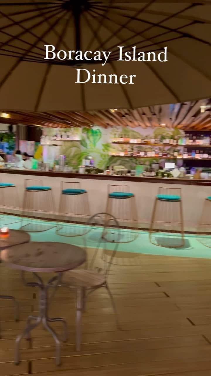芹沢尚哉のインスタグラム：「🍽Dinner on Boracay Island🏖 夜ご飯はボラカイ島にある素敵なホテルでビュッフェ✨  #boracay #philippines #dinner」