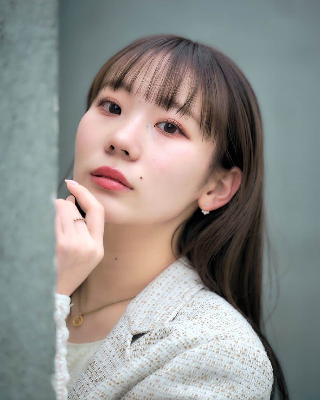 のインスタグラム：「みんな新生活には慣れたかな…？💭  📷✨： @yoshiya_yamazaki   #ポートレート#ポートレートモデル#ポートレート撮影 #カメラ#カメラ好きな人と繋がりたい  #写真#写真好きな人と繋がりたい」