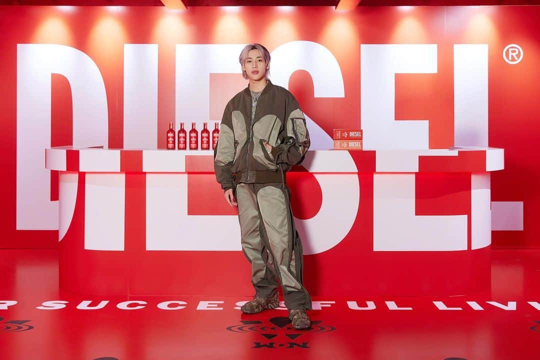 BamBam のインスタグラム：「DIESEL X WONSOJU 콜라보레이션 Let's get it❤️🤍  #광고 #dieselxwonsoju  @diesel @wonsoju」