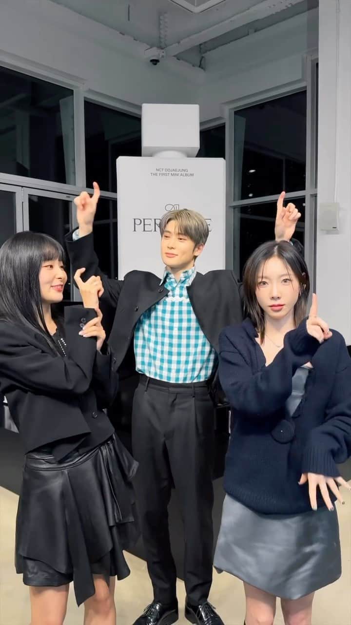 TAEYEONのインスタグラム：「perfume challenge! cutiee 🖤🫧  @taeyeon_ss  #태연 #TAEYEON」
