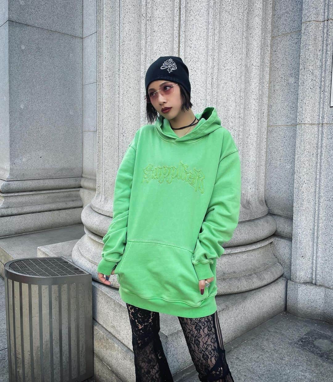 honoka のインスタグラム：「💚🖤」