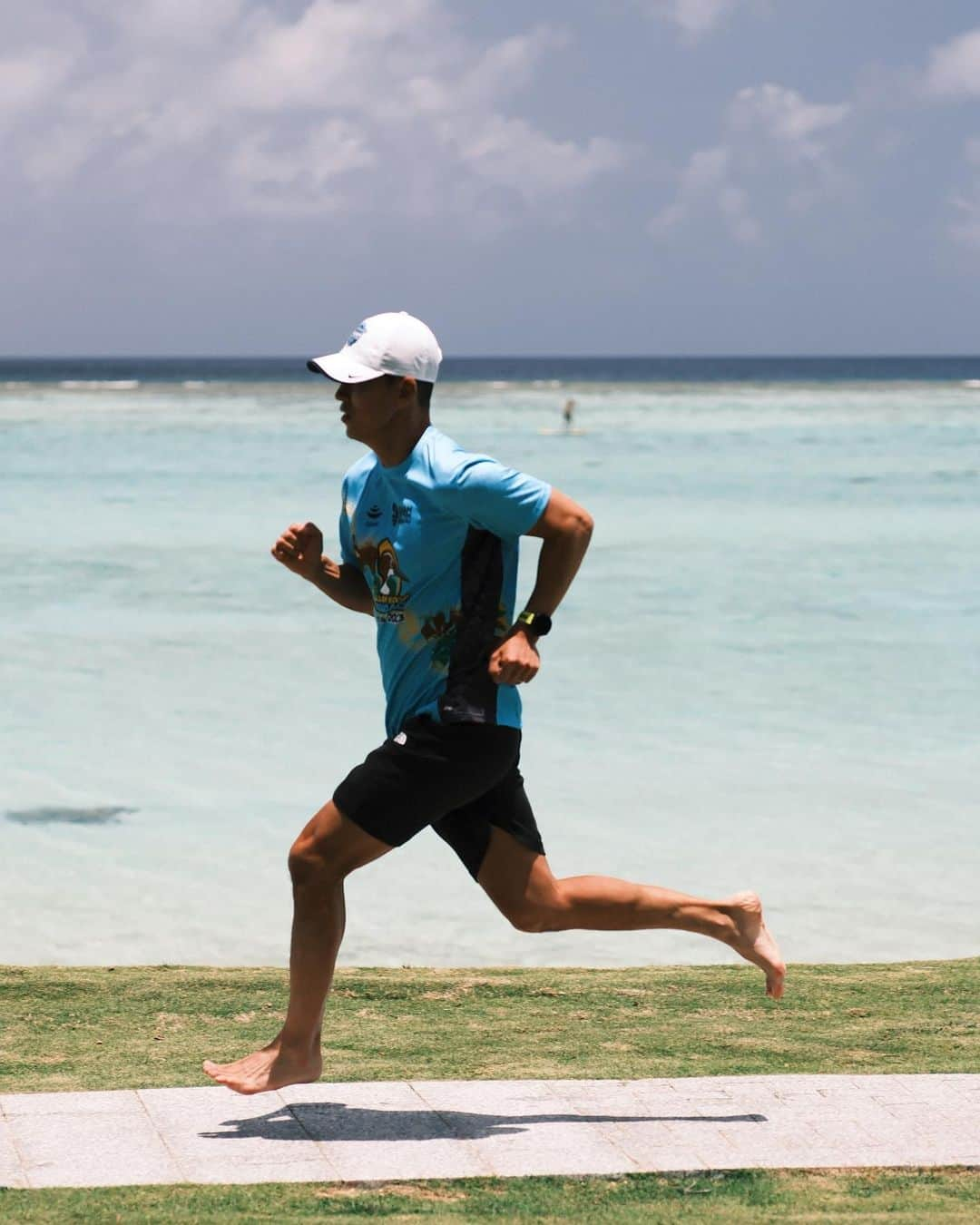 ジヌションさんのインスタグラム写真 - (ジヌションInstagram)「🏃‍♂️ RUN IN THE PARADISE photo by @eophoto  #GUAM」4月17日 20時56分 - jinusean3000