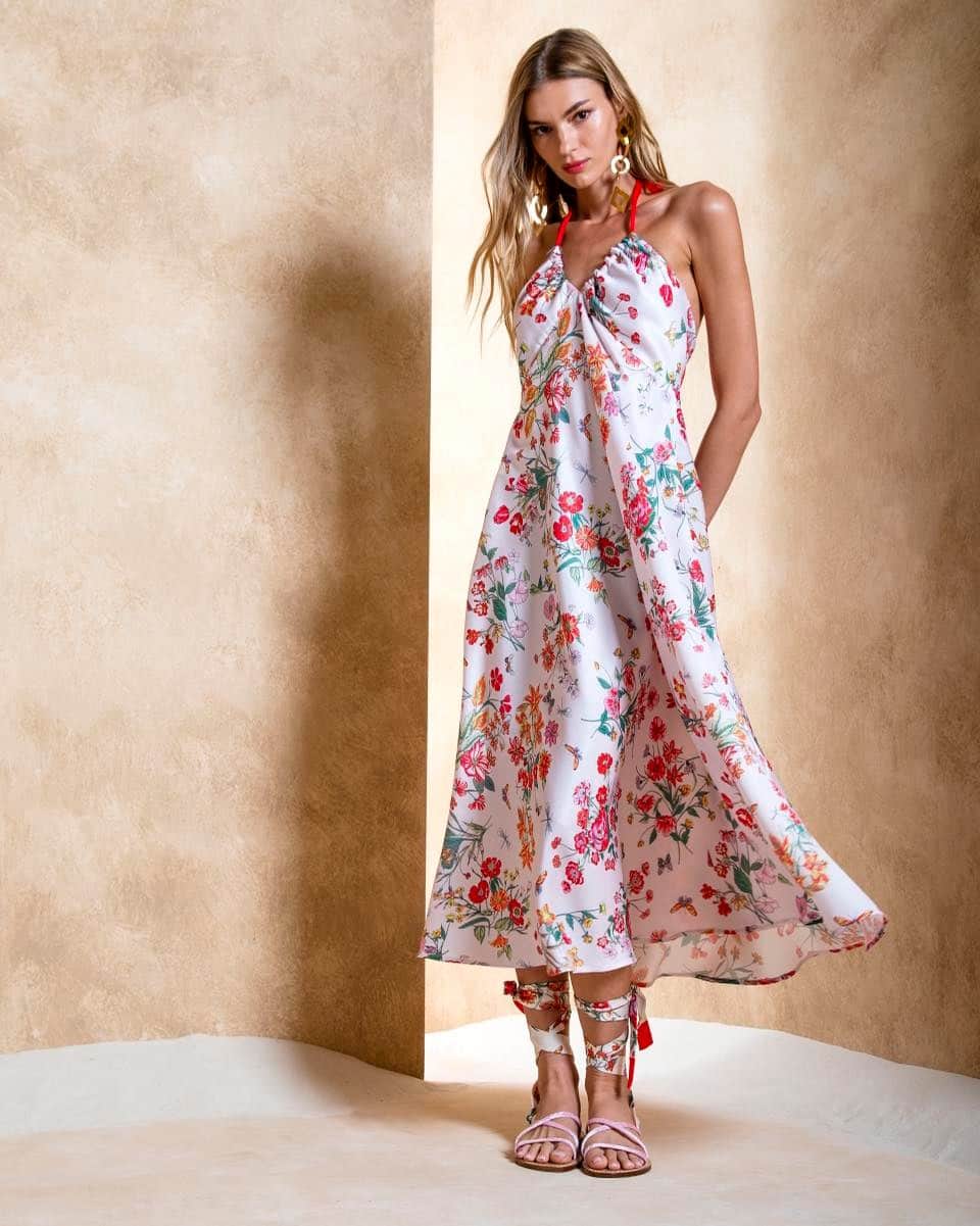 のインスタグラム：「Pink and flower!  #compagniaitaliana #thenewera  #ss23 #springsummercollection #springsummer23  #summerfashion #summerlook #summeroutfit」