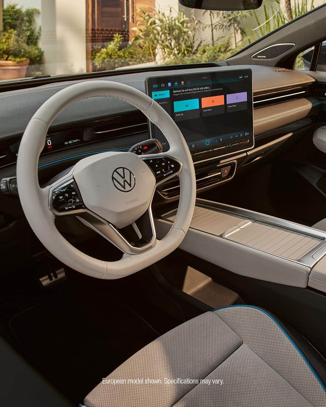 Volkswagen USAさんのインスタグラム写真 - (Volkswagen USAInstagram)「You know it when you feel it. The all-new, all-electric Volkswagen ID.7. Airy, timeless design and an all-electric experience redefine how a fastback sedan should look – and feel.  #VW #VWID7 #VWLove」4月17日 21時01分 - vw