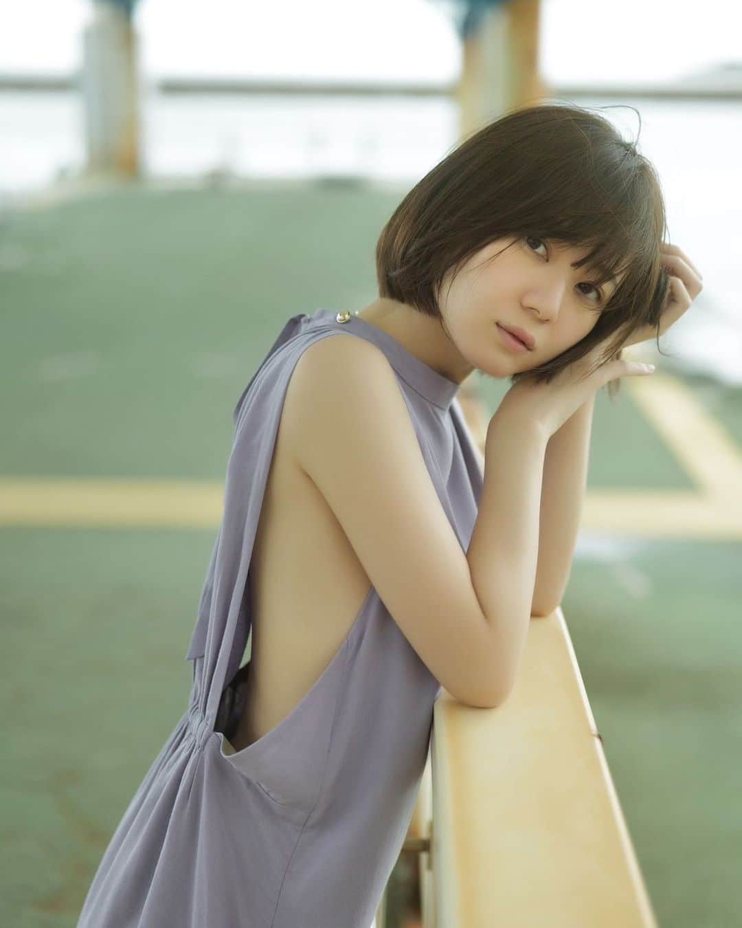 いけちゃんのインスタグラム：「1st写真集もう予約した？ 今週金曜発売〜！！🫶🏻✨」