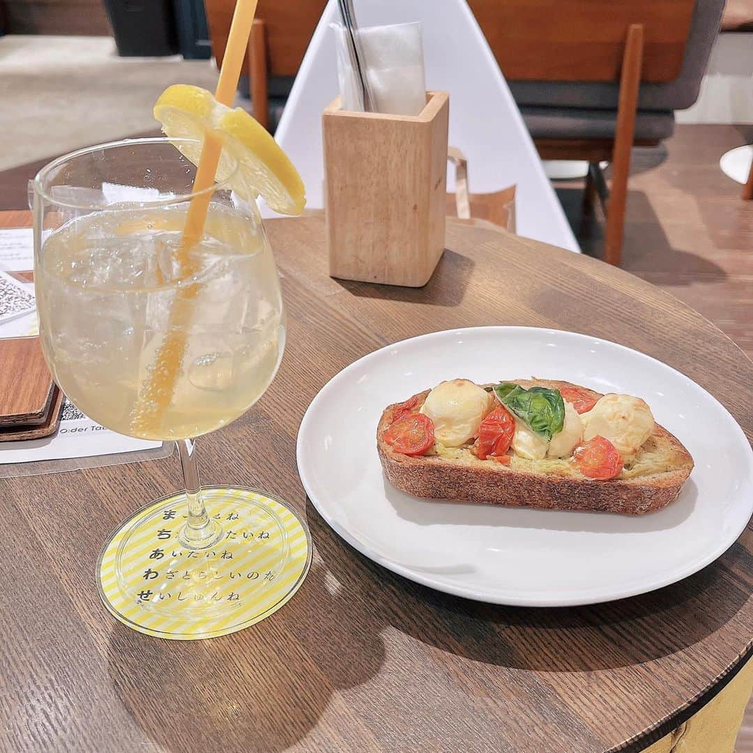 夏目綾のインスタグラム：「なんか美味しかったやつ！  そして安定のレモン🍋」