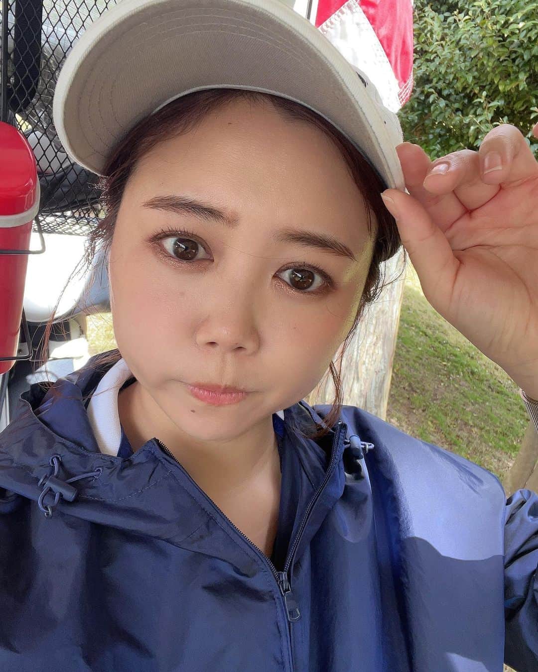 のインスタグラム：「久しぶりのゴルフ⛳️ スコアは安定に聞かないで〜🙌笑  14ホール目くらいから調子出てきて「明らかに練習不足だね」って言われました🤣  練習しよーっと！(いつも思ってやらない)  #golf #ゴルフ #ゴルフ女子 #静岡 #三島」