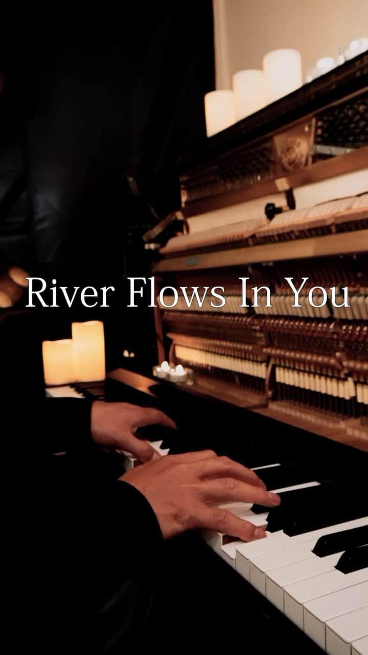望月衛介のインスタグラム：「Time always flows without ceasing. So does love. Love that has passed will never return.🥺  #riverflowsinyou #yiruma #love #lovesongs  #piano #pianist  #composer  #coversong  #healing #heal #chill #chillmusic  #newage  #newagemusic  #eisukemochizuki  #ピアノ #ピアニスト #癒し #ニューエイジ #ヒーリング #オリジナルソング #作曲 #満月作曲 #望月衛介 #fullmoon #満月」