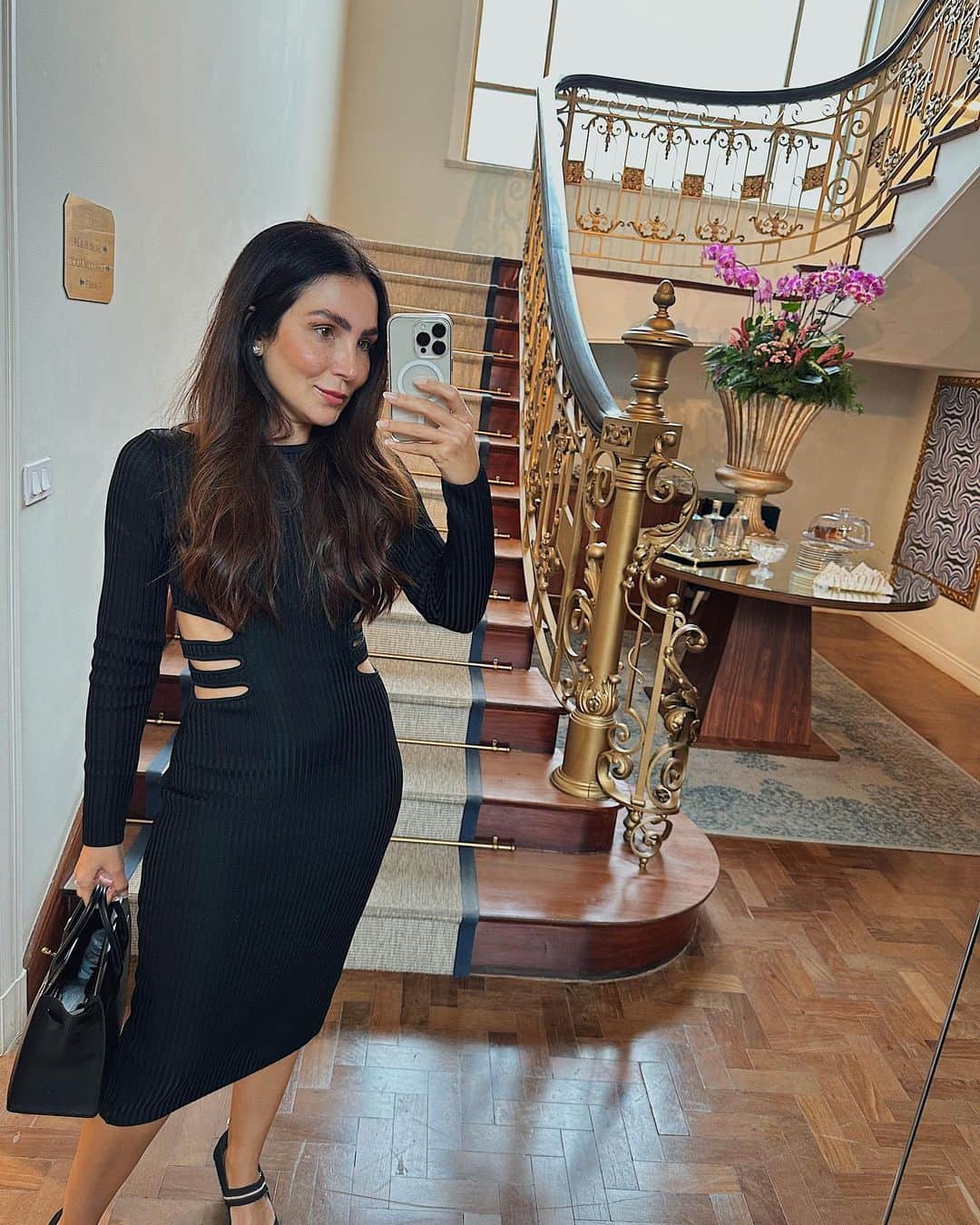 Lalá Noletoのインスタグラム：「Aquele vestido @docedecoco_oficial tão sucesso que você usa em todos os momentos! Look da coleção especial dia das mães 🤩」