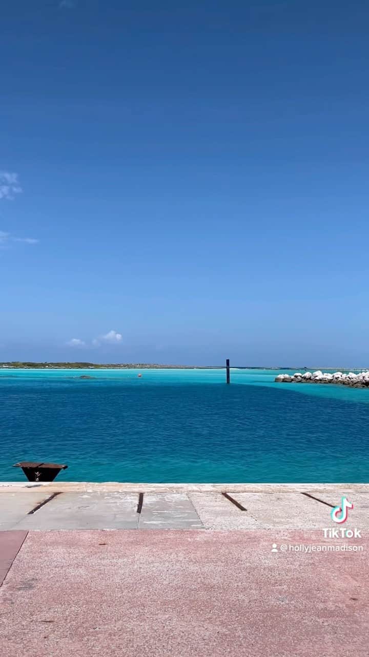 のインスタグラム：「#CastawayCay #DisneyCruise #bahamas」