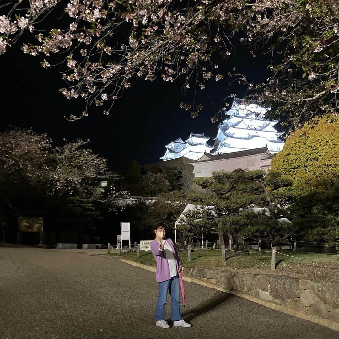 土橋ココさんのインスタグラム写真 - (土橋ココInstagram)「. おさるの森に行ってきました🐒 選手の頑張る姿に刺激をもらい、先生方ともたくさんお話しをすることができ充実した時間を過ごすことができました😊 ご縁に感謝です✨ ありがとうございました😌  夜は姫路城に連れていってもらいました✌︎  #おさるの森 #おさるアリーナ #姫路」4月17日 23時35分 - niko_d.k