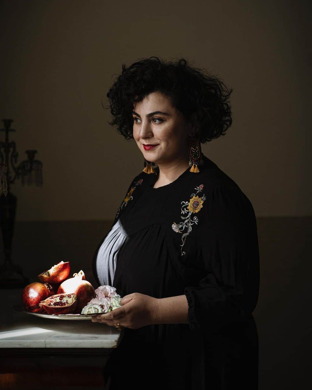 Saghar Setarehのインスタグラム：「With only a couple of weeks left to the publication of #PomegranatesAndArtichokes, I have decided to share the story of how this book was created with my @substackinc subscribers in a trilogy of posts that I’ve named “Making P&A”. I have personally found learning about the creative process of other writers/photographers/creators very instructing and even amusing, so I thought you might also be interested to learn how this book came to be.  The story of the genesis of Pomegranates & Artichokes has two parts: one is a story of intuition, magic and faith. I’m writing about this creative process for one of my favorite publications, but I have decided to write about what came after that faithful moment of having the idea.  The first part of “Making P&A” series on substack is a story of practicality and pragmatism, and it’s how I wrote (and sold) my cookbook proposal. In recent years I have seen even more material than before on this topic but a few years ago it was a bit hard to find all the pieces. This is something I wish I had had access to when I decided I wanted to write a cookbook.   So if you’ve ever wondered how to get published, or if you’re just curious how it’s done, I suggest you have a read at labnoon.substack.com or at the link in my bio.   Then please let me know what you think in the comments.   These posts are free until the end of May, the publication months and then will be available to paid subscribers only.  #LabNoonCookbook #NoonNewsletter  Cover 📷 @valentinahortus」