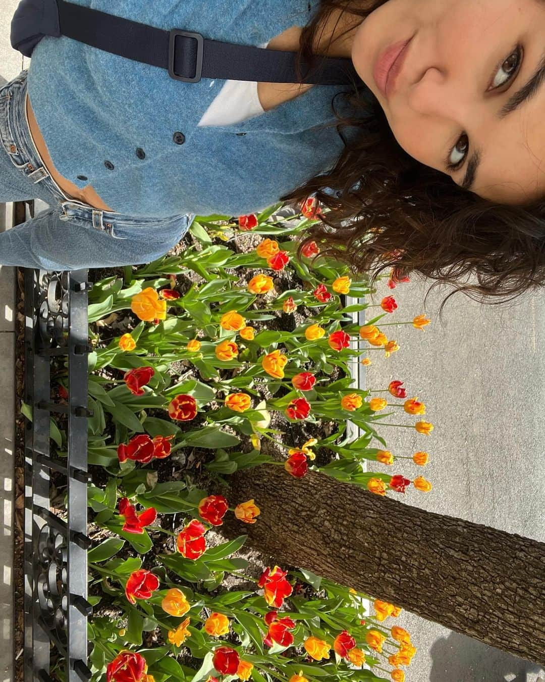 Ashley Skyさんのインスタグラム写真 - (Ashley SkyInstagram)「Lots of sneezing &smiling 🌷💗」4月18日 0時18分 - ashleysky