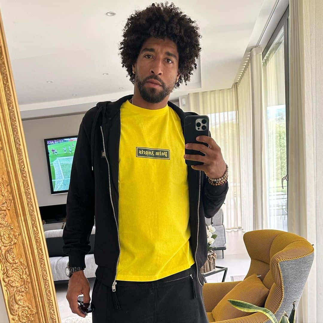のインスタグラム：「Boa semana a todos 🙏🏾😎」