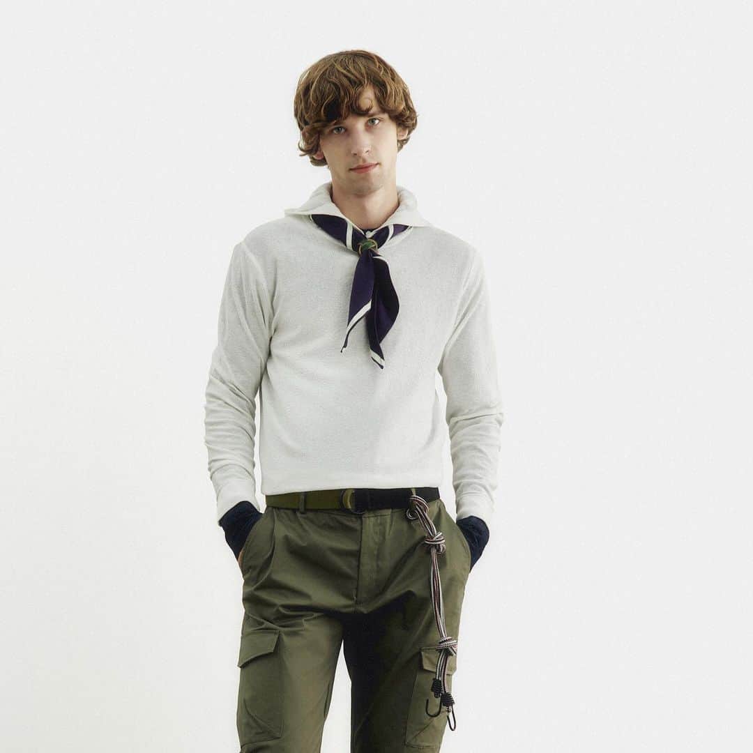 のインスタグラム：「Sensitive overload with the MORELLO knitwear and SHANG NAS 01 trouser. #EverydayChallenge #PeutereyAttitude #Peuterey #SS23」