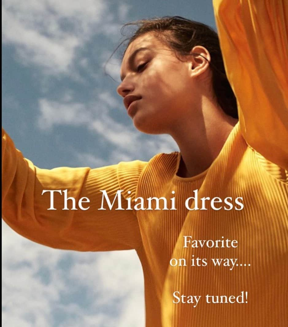 カトリーネハメルさんのインスタグラム写真 - (カトリーネハメルInstagram)「Miss your favorite Miami dress?  Stay tuned!  We will have a limited edition available soon, in the smoothest summer colors 🧡  Photo @jannerugland  Styling @afaf.ali1」4月18日 1時58分 - cathrinehammeloslo