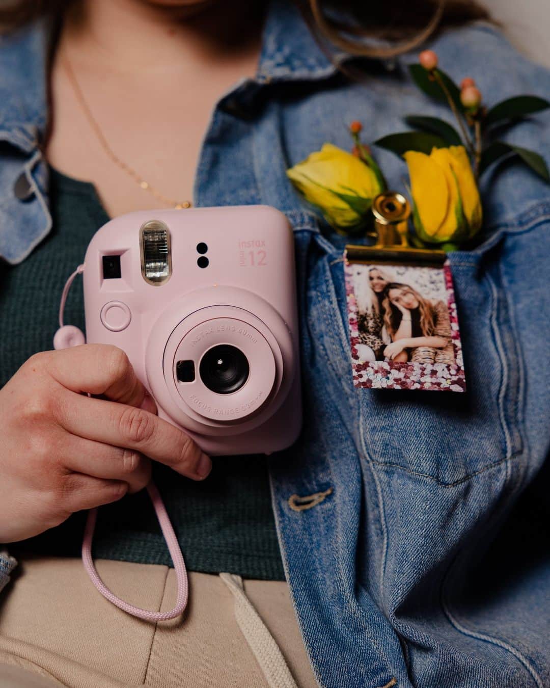 Fujifilm Instax North Americaさんのインスタグラム写真 - (Fujifilm Instax North AmericaInstagram)「A bubbly camera to match your equally bubbly personality 🌷💗⁠ .⁠ .⁠ .⁠ #DontJustTakeGive⁠ #InstaxMini12⁠ #FillYourWorldWithJoy⁠ #SpringVibes」4月18日 2時02分 - fujifilm_instax_northamerica