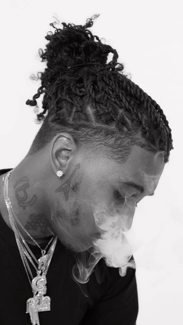 サウンドクラウドのインスタグラム：「@lilwestbb is back with his new album “In My Dreams” 😴💥 Check it out at the link in our bio 🔥」