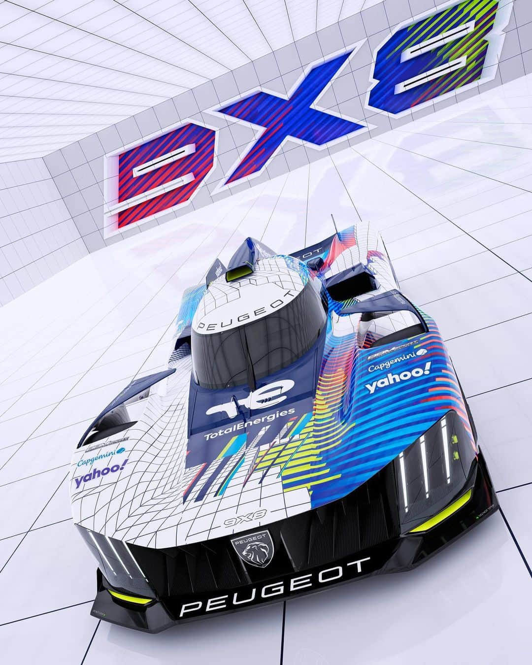 ジャン＝エリック・ベルニュのインスタグラム：「Notre voiture pour les 100 ans des 24h du Mans! 🤩」
