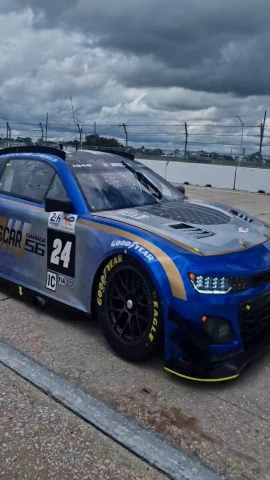 ジェンソン・バトンのインスタグラム：「Our last test in Sebring with my Teammates @jensonbutton , @jimmiejohnson  and @jordan10taylor before the @24heuresdumans. What a journey it has been until now. All the work and development of our @nascarg56 with the @teamhendrick was just fun. Can't wait to go racing and bring that sound to Le Mans.」