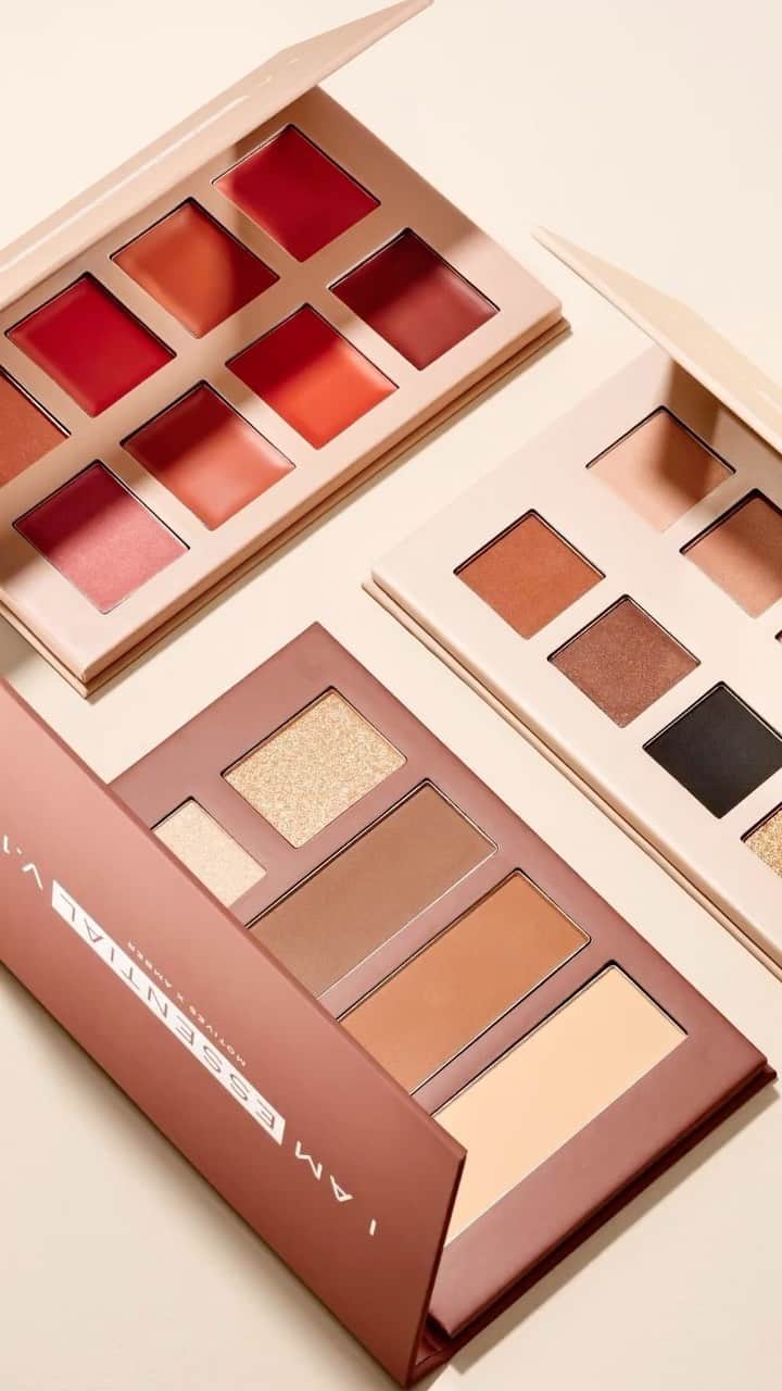 Motives Cosmeticsのインスタグラム：「✨Unleash your creativity with the I Am Essential v.1 and v.2 from MOTIVES x AMBER. These palettes are expertly curated with shades that complement each other perfectly for endless makeup looks. From silky powders to luxe creams, they’re comfortable to wear all day and night✨#motivescosmetics」