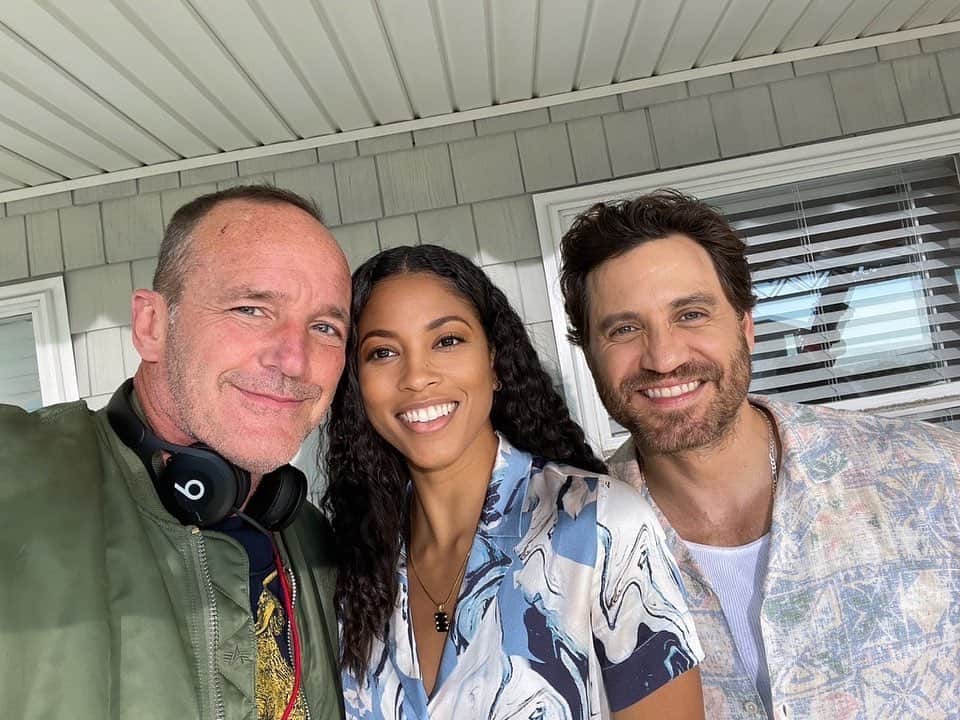 クラーク・グレッグのインスタグラム：「take a peek behind the scenes at @clarkgregg directing the new limited series FLORIDA MAN」