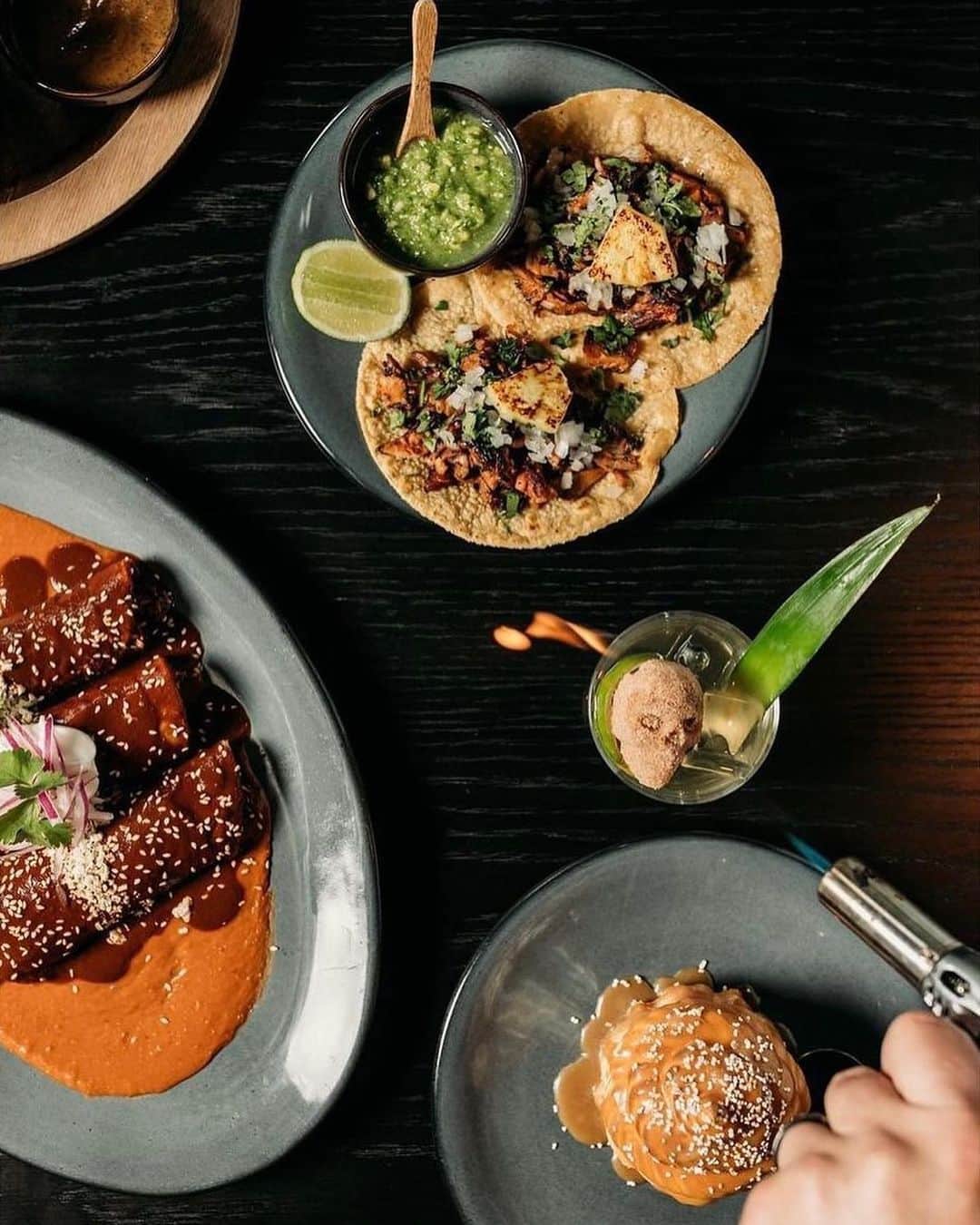 Palms Casino Resortのインスタグラム：「Get ready to taste the heat of Mexico at Palms this Summer! 🌵🔥🇲🇽 We're thrilled to announce that La Popular, one of Mexico City's most beloved restaurants, will be making its grand debut in Las Vegas. Stay tuned for more details on the grand opening in the coming weeks!」