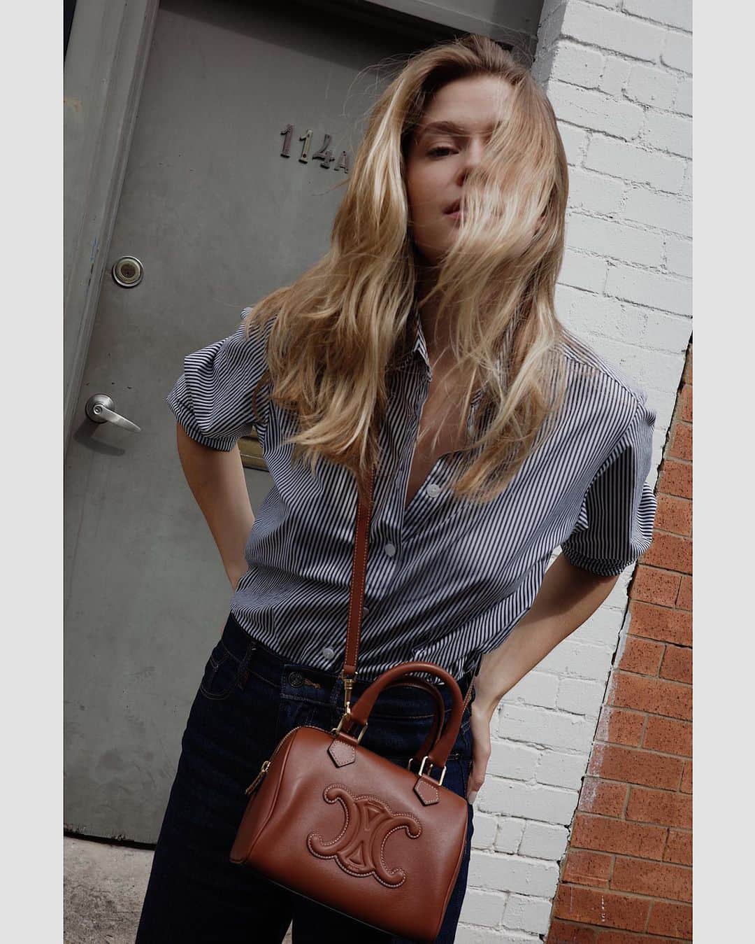 Victoria Leeのインスタグラム：「@celine 🌪️」