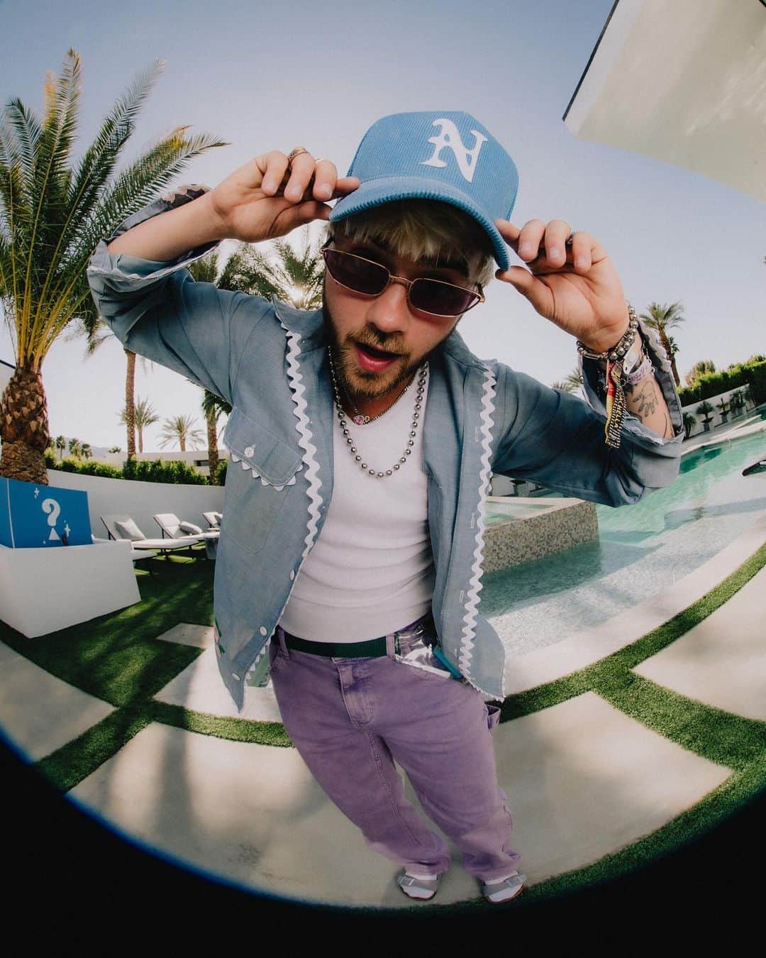 ジャック・ジョンソンのインスタグラム：「Had the greatest weekend with @guessoriginals #GuessEyewear」