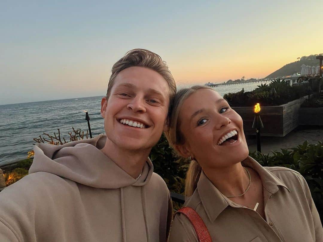 のインスタグラム：「25 🎉 and soon to be my wife 😁」
