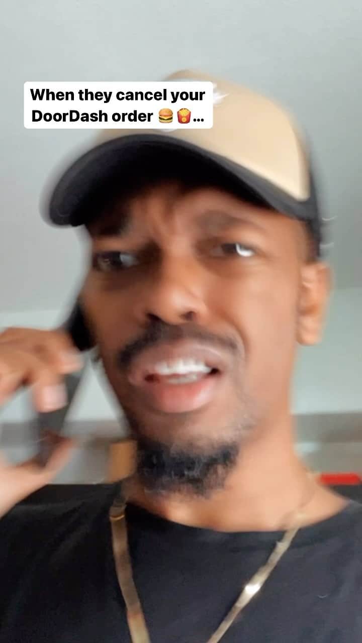 Reggie COUZのインスタグラム：「Nah cause now I’m tryna slap somebody! GIVE ME MY DAMN FOOD 😭😂」