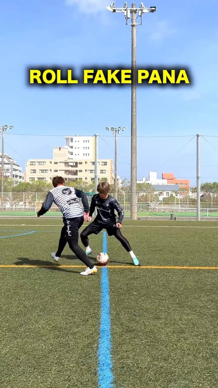koheiのインスタグラム：「この技は誰の？🤔 Whose skill is this?⚽️ #soccer #football  #skills #サッカー #ドリブル」