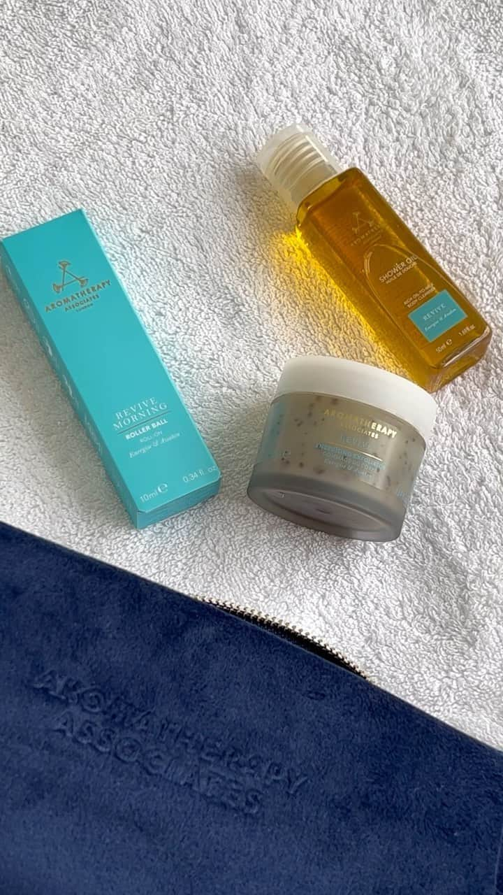 アロマセラピーアソシエイツのインスタグラム：「Grab it while you can! ✨ Our Put A Spring In Your Step Kit is going fast. Free with all orders over £50 and worth £47.50 💙 get shopping today!   #aromatherapyassociates #reviveblend #revive #freegift」