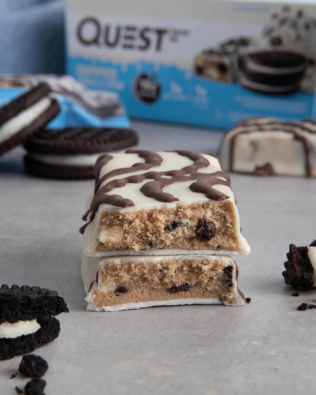 questnutritionさんのインスタグラム写真 - (questnutritionInstagram)「DOUBLE TAP to welcome the Dipped Cookies & Cream Quest Bar! 💪🍪🥛🍫 Enjoy the delicious taste of the classic Cookies & Cream Quest Bar dipped & drizzled with a sweet chocolatey coating with 18g of protein, 3g of net carbs, & 1g sugar per bar. 🙌😋 • AVAILABLE NOW online & in stores at QuestNutrition.com, @Amazon, @Target, @Walmart (online only), @VitaminShoppe, @GNCLiveWell, @MeijerStores (Midwest), @HyVee (Midwest), @Wegmans (Northeast, Mid-Atlantic), & your local health/nutrition stores nationwide. 🙌 #OnaQuest #QuestNutrition #QuestBar #ProteinBar」4月18日 22時00分 - questnutrition
