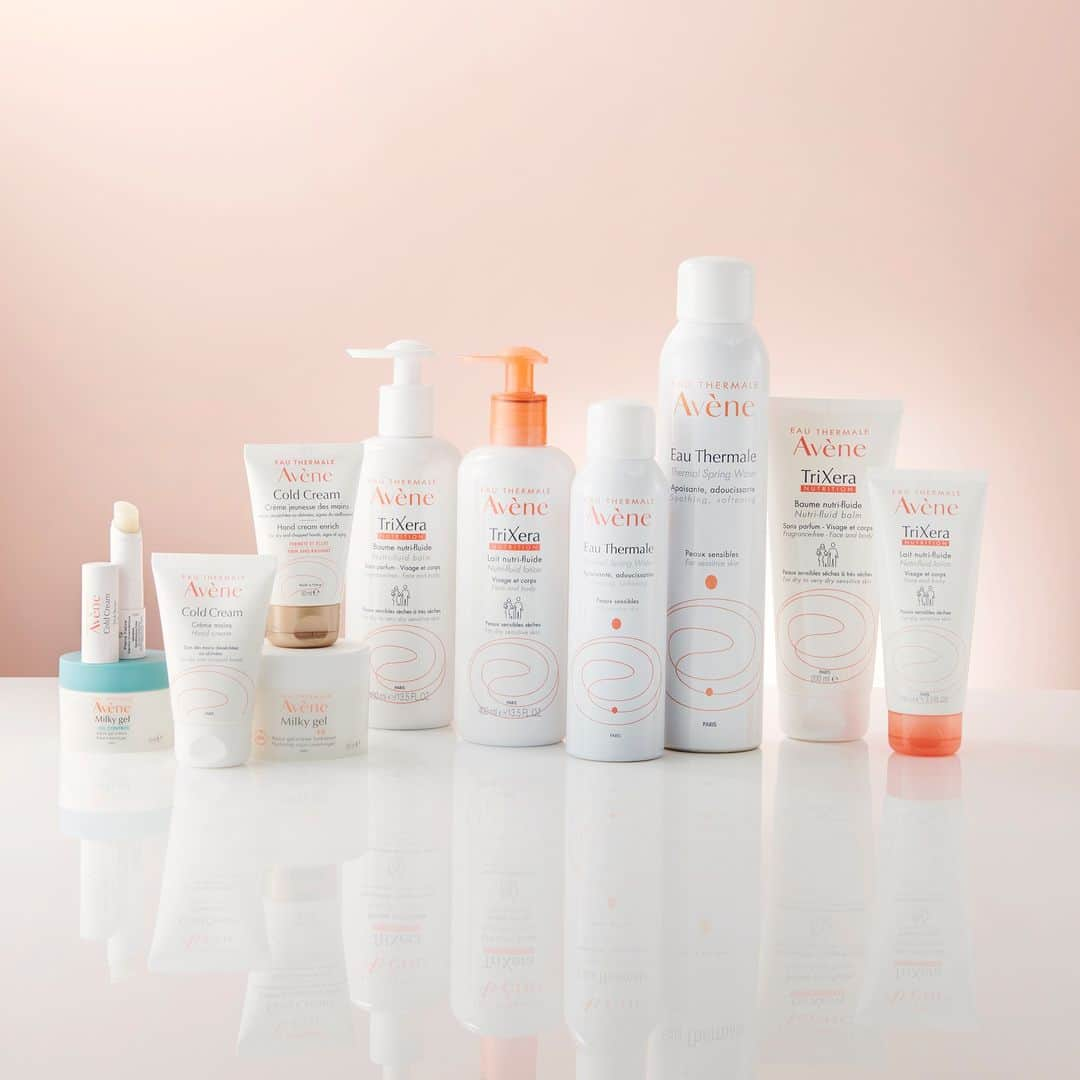 Eau Thermale Avène Japan アベンヌのインスタグラム：「. 本日は4月18日✨よいお肌の日です😊 アベンヌは、南フランス🇫🇷アベンヌ村に湧き出る アベンヌ温泉水💧をはじめとする自然のチカラに 皮膚科学🔬を融合させたスキンケアブランドです。  敏感肌をはじめ、さまざまな肌タイプを持つ みなさまのいいお肌づくりをサポートしてまいります😊  #よいお肌の日 #4月18日 #アベンヌ #Avene #アベンヌウオーター #アベンヌウォーター #アベンヌ温泉水 #温泉水 #乾燥肌 #ゆらぎ肌 #敏感肌 #混合肌 #スキンケア #敏感肌スキンケア #保湿ケア #美容好きさんとつながりたい」