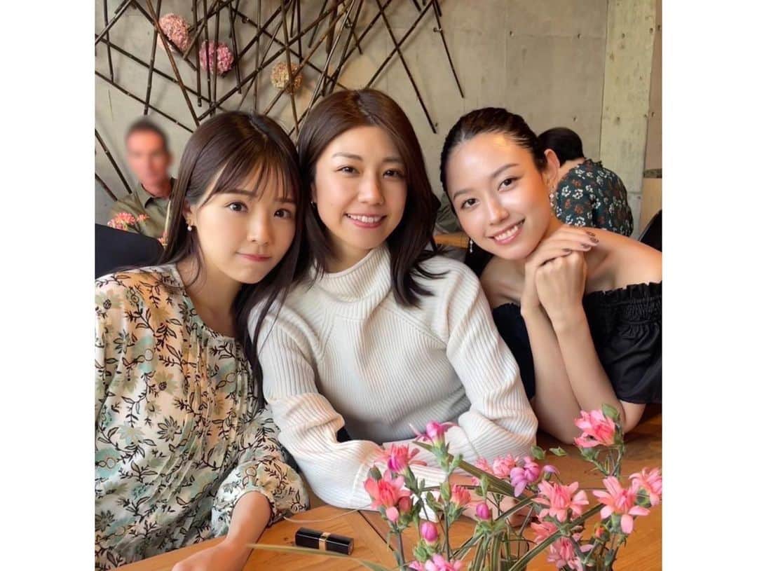 藤木由貴さんのインスタグラム写真 - (藤木由貴Instagram)「2018member's.🏁❤️ 集まると毎回笑い止まらない、大好きだし本当４人相性良すぎるのよね。 . #2018 #zentsweeties2018  #お店とか予約をスマートにまとめてやってくれるまーゆ #10分遅刻するお姉さん達を10分前行動で文句一つ言わずに待っててくれるチャナ #打ち合わせしてないのに服装毎回かぶるなっちゃん(今回はトレンチコートかぶり🧥) #いつもありがとう」4月18日 11時38分 - yuki.grm
